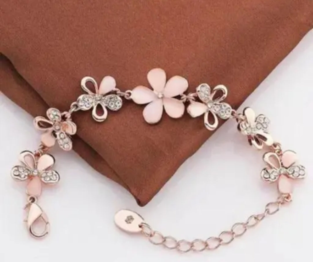 Radiant Crystal Chain Bracelet – Sparkling Elegance for Her